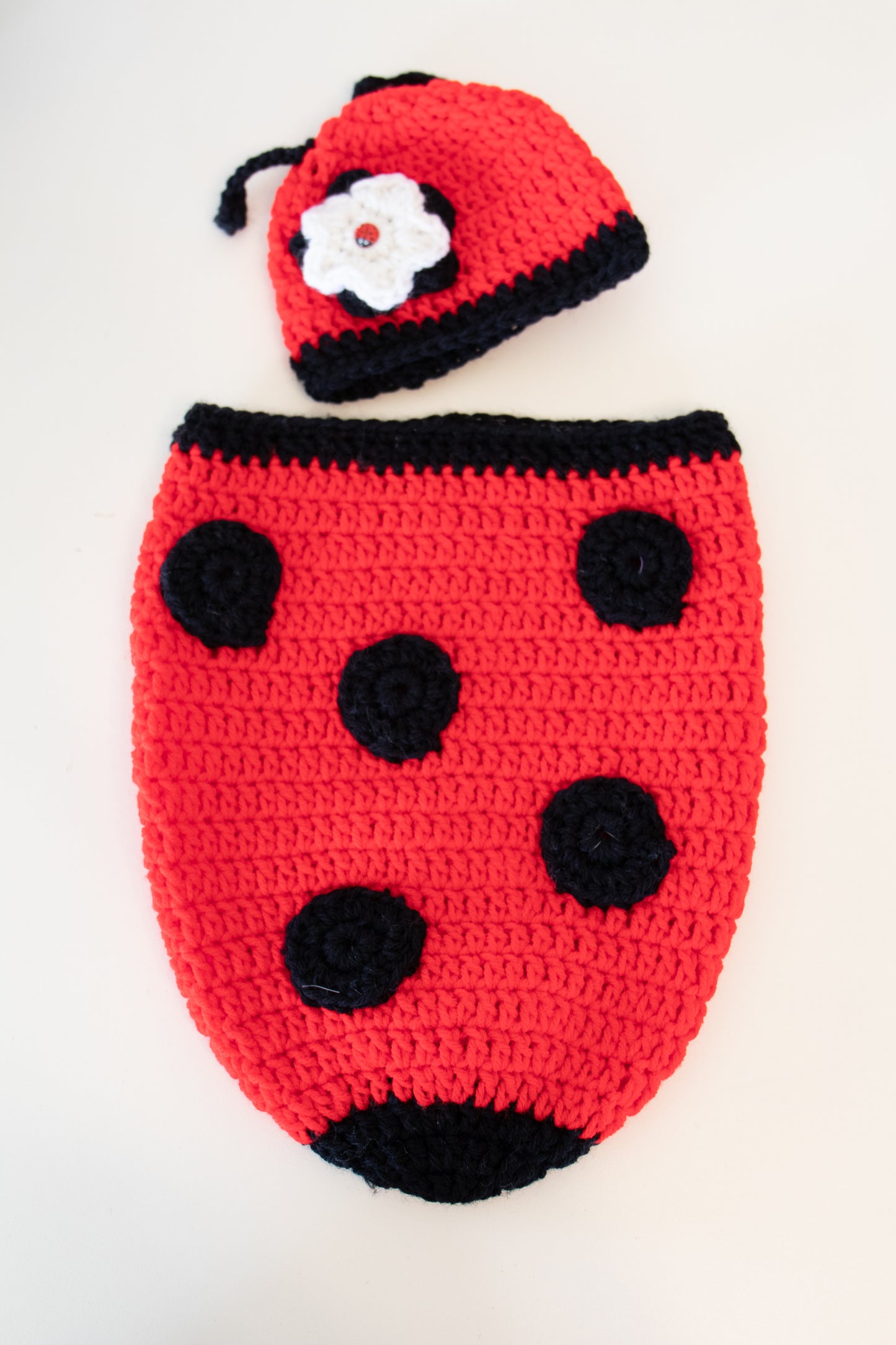 Hand Crochet Newborn Photo Prop - Lady Bug Cocoon and Hat - Professional Use - B22